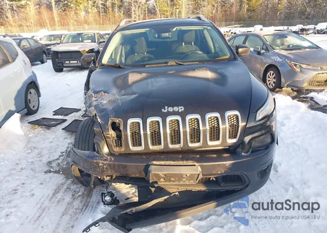 2015 Jeep Cherokee Latitude z USA, uszkodzony, nr VIN 1C4PJMCBXFW572229